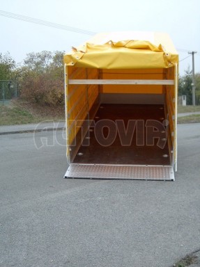 Dvouosý brzděný přívěs s hydraulicky sklopnou plochou AD speciál valník 2,7t  4,15/1,88/0,35** č.81