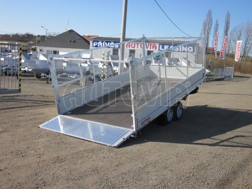 Dvouosý brzděný přívěs s hydraulicky sklopnou plochou AD speciál valník 2,7t  4,15/1,88/0,35** č.189