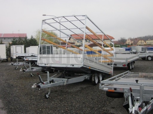 Dvouosý brzděný přívěs s hydraulicky sklopnou plochou AD speciál valník 2,7t  4,15/1,88/0,35** č.190