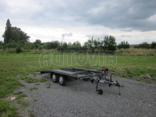 Přívěsný vozík pro přepravu aut AT 07 č.6