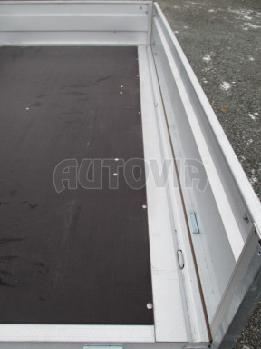 Dvounápravový přívěsný vozík ZV 22 750kg N2 2,55x1,50/0,35 AME