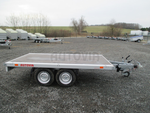 Dvouosý přívěs v provedení plato ZV 32 2,0T B2 3,00x1,80 13