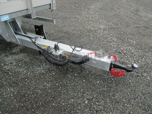 Jednonápravový vzduchem brzděný přívěs MD 10T B1 8,50x2,48/3,03 č.8