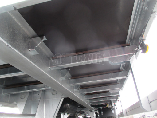 Jednonápravový vzduchem brzděný přívěs MD 10T B1 8,50x2,48/3,03 č.15