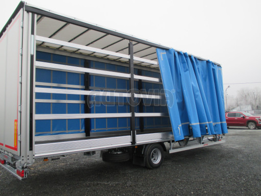 Jednonápravový vzduchem brzděný přívěs MD 10T B1 8,50x2,48/3,03 č.2