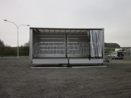 Tandemový jednoosý vzduchem brzděný přívěs AVG 10T 7,40x2,48/3,10 č.6