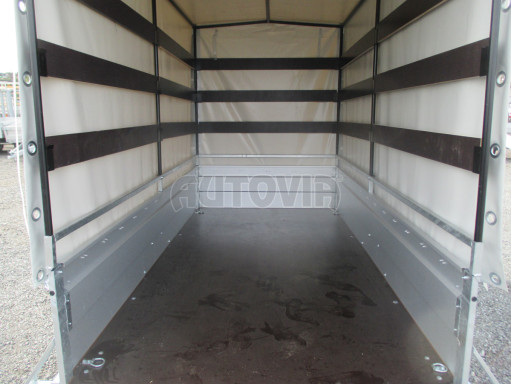 Přívěs za osobní auto s plachtou PN 26 750kg 2,65x1,24/1,58