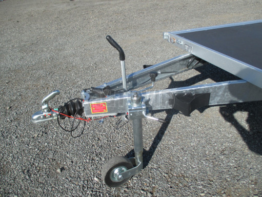 Dvouosý přívěs v provedení plato ZV 22 2,0T B2 2,55x1,50 13