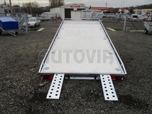 Přívěs pro přepravu automobilů AD 3,5T B2 5,17x2,09 plato slzičkový plech