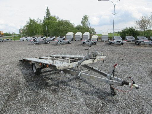 Bazarový přívěs na přepravu aut AKR 1,5T 3,50x1,95 č.1