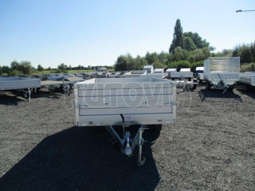 Přívěsný vozík v provedení valník s nástavbou ZV 32 2,0T B2 3,00x1,80/0,70