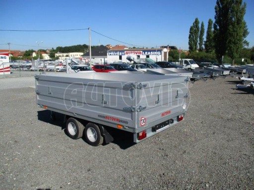 Přívěsný vozík v provedení valník s nástavbou ZV 32 2,0T B2 3,00x1,80/0,70