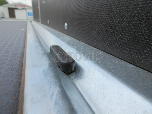 Nebrzděný jednoosý přívěs VA 750kg 2,06x1,27/0,30 zesílená náprava č.16