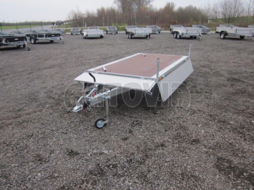 Vlek za auto - ZV 22 1,3T B1 2,55x1,50/0,35 rohové sloupky** č.18