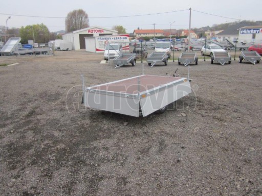 Vlek za auto - ZV 22 1,3T B1 2,55x1,50/0,35 rohové sloupky** č.22