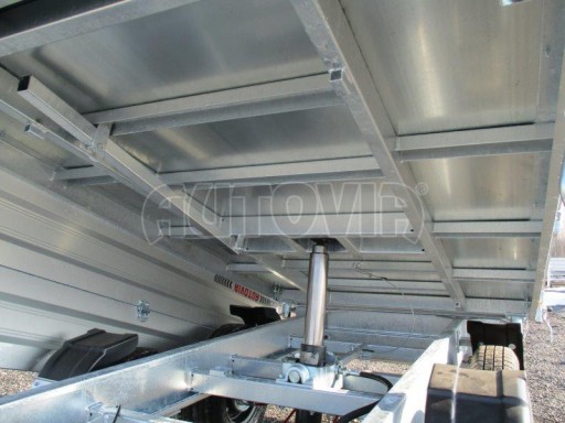 Třístranný sklápěč VER 3SKS 2,7T 2,65x1,55/0,60 ruč nástavba č.24