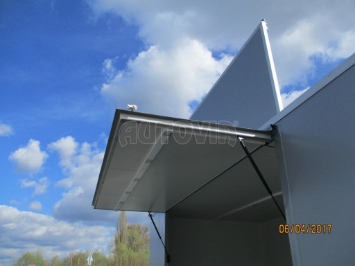 Prodejní stánek stříbrný VA 2,7T 5,09x2,38/2,30 č.20