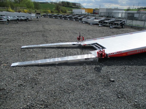 Přívěs pro přepravu sportovních automobilů IM 2,7T 5,01x2,09 dvouč. č.13