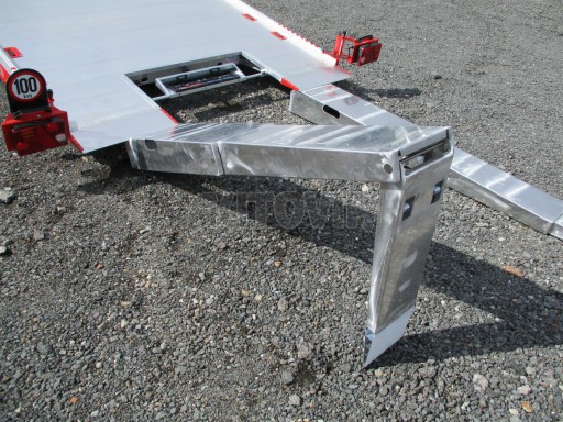 Přívěs pro přepravu sportovních automobilů IM 2,7T 5,01x2,09 dvouč. č.14