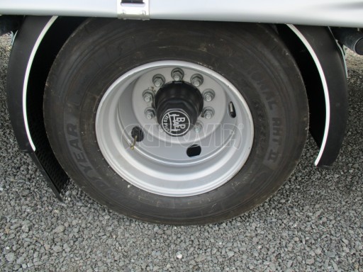 Jednonápravový vzduchem brzděný přívěs AVG B1 10T XL 7,76x2,48/3,06 č.18