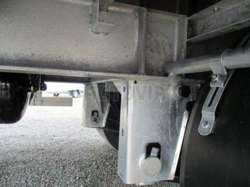 Jednonápravový vzduchem brzděný přívěs AVG B1 10T XL 7,76x2,48/3,06 č.25