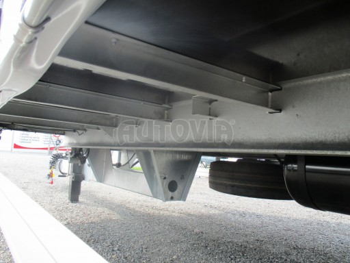 Jednonápravový vzduchem brzděný přívěs AVG B1 10T XL 7,76x2,48/3,06 č.26