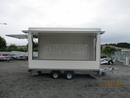 Přívěsný vozík (prodejní stánek) EW 2,5T 4,10x2,20/2,30* č.25