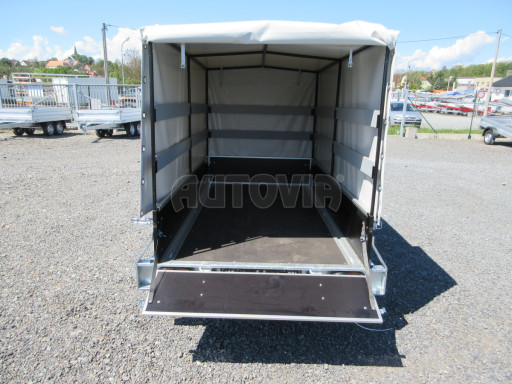 Přívěs za osobní auto s plachtou ZV 26 750kg N1 2,50x1,30/1,37 POČ