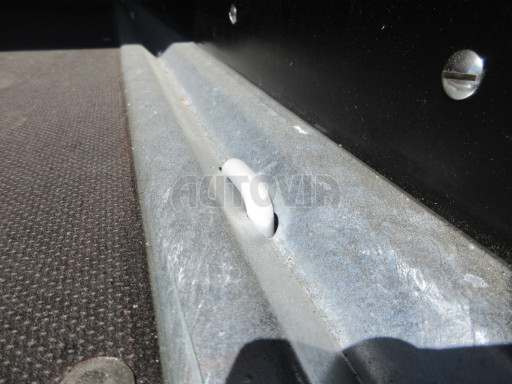 Přívěs za osobní auto s plachtou ZV 26 750kg N1 2,50x1,30/1,37 POČ