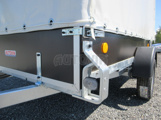 Přívěs za osobní auto s plachtou ZV 26 750kg N1 2,50x1,30/1,37 POČ