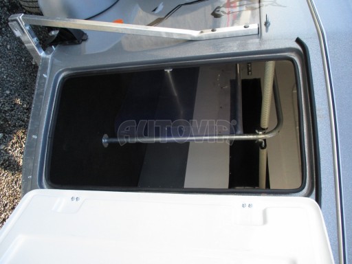 Přepravník pro koně Lodestar Premium 2,0T pro 2 koně č.9