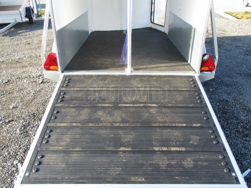 Přepravník pro koně Lodestar Premium 2,0T pro 2 koně č.16
