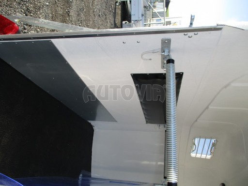 Přepravník pro koně Lodestar Premium 2,0T pro 2 koně č.17