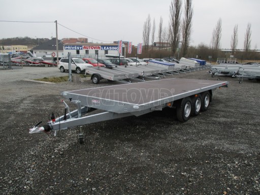 Třínápravový nákladní přívěs DN 3,5T B3 5,75x2,20plato 1350