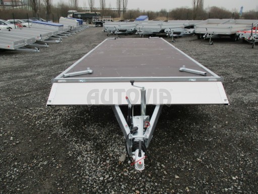 Třínápravový nákladní přívěs DN 3,5T B3 5,75x2,20/0,35 1350