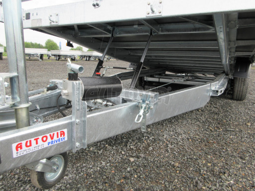 Nízkoložný hydraulicky sklopný přívěs  AD 3,5T B3 6,13x2,09 plato