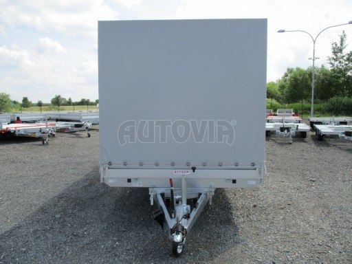 Sklopný přívěs AD 2,7T 5,17x2,09/2,00 s plachtou nájezdy