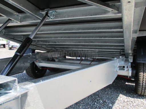 Přívěs pro přepravu aut AD 3,5T B2 4,17x2,09 plato nájezdy