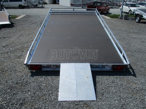 Přívěs pro přepravu aut AD 3,5T B2 4,17x2,09 plato nájezdy