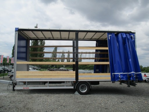 Jednonápravový 18-ti paletový vzduchem brzděný přívěs MD 10T B1 7,40x2,48/3,00 č.16