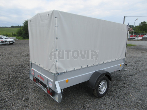 Přívěs za osobní auto s plachtou PN 26 750kg 2,65x1,24/1,38