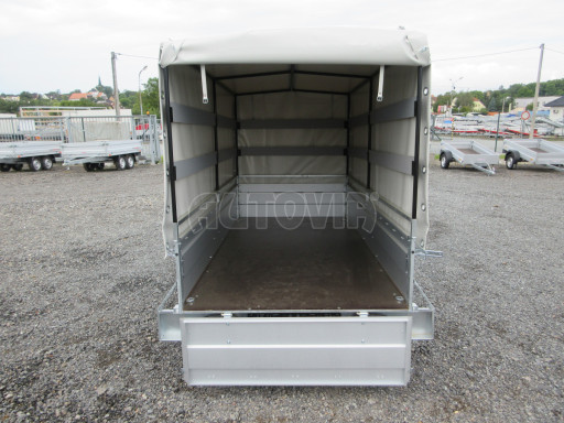 Přívěs za osobní auto s plachtou PN 26 750kg 2,65x1,24/1,38