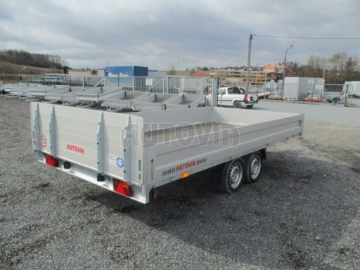 Hydraulicky sklopný přívěs valník s nájezdným čelem AD 2,7T 4,17x2,09/0,35 POČ