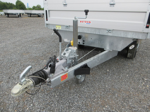 Třístranný sklopný přívěs ATS 3SKS 3,5T 3,32x1,70/1,70 nástavba, plachta, GITTER v elektrice