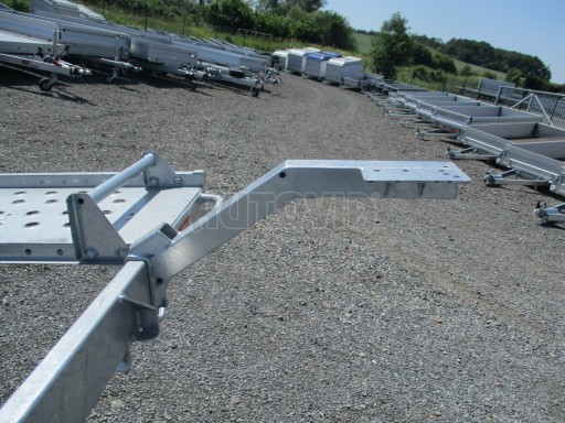 Sklápěcí přívěs pro přepravu aut KAR 11 3,0T 4,01x1,99 13