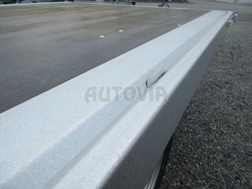 Dvouosý přívěs v provedení plato ZV 22 2,7T B2 2,55x1,50 13