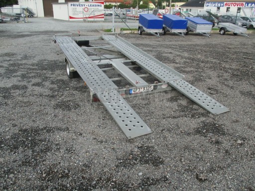 Bazarový přívěs na přepravu aut KAR 08 1,5T 3,50x1,95 č.7