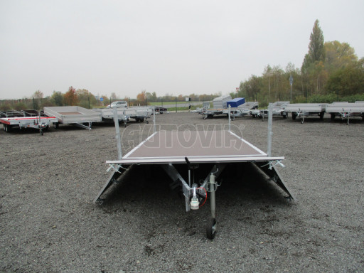 Dvounápravový přívěs s nástavbou bočnic ZV 41 2,7T B2 4,17x2,01/0,70