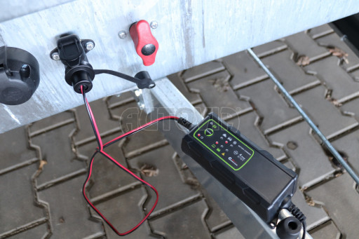 Nabíječka víceúčelová s redukcí pro nabíjení hydraulických sklápěčů LCD displej č.2