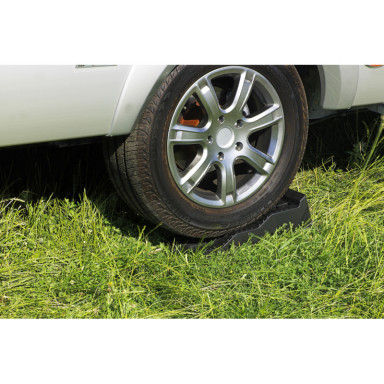 Najížděcí klín plastový třístupňový č.2